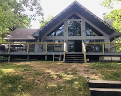 Entire House / Apartment Beautiful Chalet On Long Lake Now Accepting Long Weekend Fall Bookings” (Longville, USA)