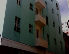 Khách sạn Hugos Rentas (Havana, Cuba)