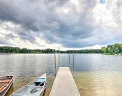 Entire House / Apartment New! Cabin W/boats, Fire Pit & Deck On Little Lake (Baldwin, USA)