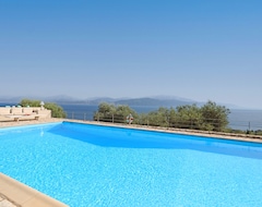 Toàn bộ căn nhà/căn hộ Mesmerizing Panoramic Sea And Mountain View. From The Swimming Pool (Klima, Hy Lạp)