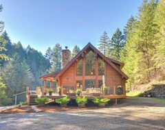 Koko talo/asunto Luxe Cabin In The Woods About 35 Mi To Portland! (Gaston, Amerikan Yhdysvallat)