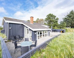 Toàn bộ căn nhà/căn hộ Holiday House For 8 Persons (Rønne, Đan Mạch)
