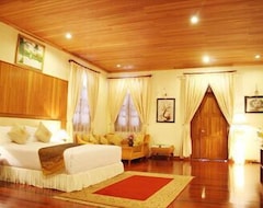 Khách sạn Hotel Champasak Palace (Pakxé, Lào)