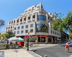 Otel Marina Club (Funchal, Portekiz)