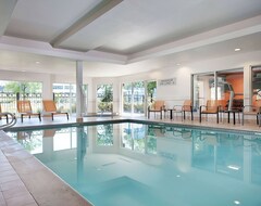 Toàn bộ căn nhà/căn hộ Have A Tour! Indoor Pool, Free Parking, Close To Raceway Woods Forest Preserve! (West Dundee, Hoa Kỳ)