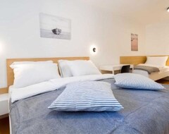 Casa/apartamento entero One Bedroom Premium Marina Apartment With Balcony & Sea View (Lucija, Eslovenia)