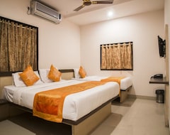 Khách sạn OYO 4185 Hotel Sachin Excellency (Shirdi, Ấn Độ)