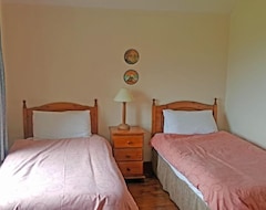 Cijela kuća/apartman Well Equipped House With Use Of Hotel Facilities (Clifden, Irska)