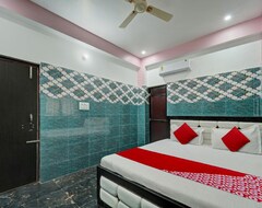 Khách sạn Oyo Hotel Gaurav International (Bodh Gaya, Ấn Độ)