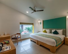 Khách sạn Acron Seaway Resort (Candolim, Ấn Độ)