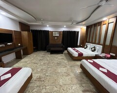 Khách sạn Myspace Express Pushap Villa (Katra, Ấn Độ)