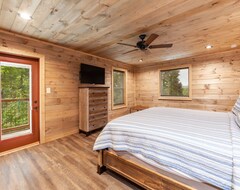 Toàn bộ căn nhà/căn hộ Thunder Mountain Lodge 5 Bedroom Cabin (Maryville, Hoa Kỳ)