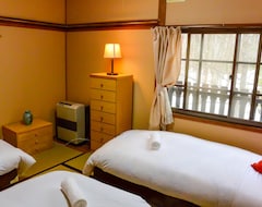Bed & Breakfast Mojo Lodge Hakuba (Hakuba, Japan)
