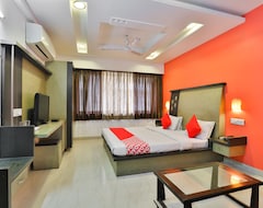 Khách sạn OYO 22574 Hotel Deep Palace (Jamnagar, Ấn Độ)