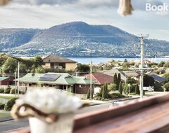 Hele huset/lejligheden Modern Holiday Home In Hobart - Stunning Mountain & Water Views (Hobart, Australien)