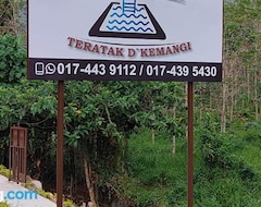 Tüm Ev/Apart Daire Homestay Teratak D`kemangi with Private Pool (Baling, Malezya)