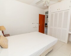 Khách sạn Adulo Apartments (Rockley, Barbados)
