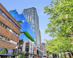 Entire House / Apartment Quickstay - Class In Yorkville (yonge & Bloor) (Toronto, Canada)