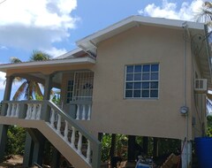 Hele huset/lejligheden Impeccable 2-bed House In St Patricks (Grenville, Grenada)