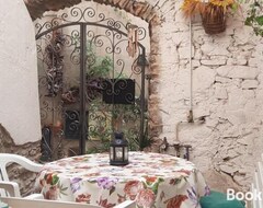 Casa/apartamento entero Estilo provenzal recién renovado en el pueblo de Liguria cerca del mar (Terzorio, Italia)