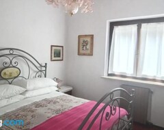 Tüm Ev/Apart Daire B&B le rose (Idro, İtalya)