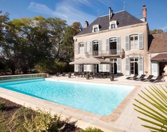 Tüm Ev/Apart Daire Château De Lans: 7 Luxury Suites, Heated Pool, Sauna, Hammam And Fitness (Lans, Fransa)