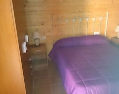 Cijela kuća/apartman Comfortable Rural Apartment Equipped For 2/5 People, Built In Wood. (Andujar, Španjolska)