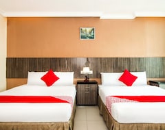 Khách sạn Oyo 443 Crystal City Hotel (Kuantan, Malaysia)