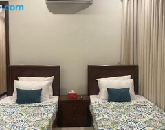 Pansion Grey Orchard - Female Guests Only (Lahore, Pakistan)