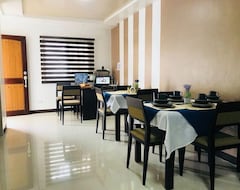 Khách sạn Enriquez Resort (Limay, Philippines)