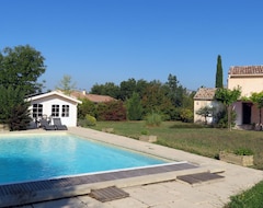 Toàn bộ căn nhà/căn hộ Olivianne, Charming French House With Swimming Pool (Theze, Pháp)