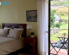 Hotel Casa de piedra-Vista panorámica a las Islas Cíes (Nigrán, España)
