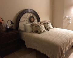 Casa/apartamento entero 2 Or 5 Bedroom Option From $575/Wk (Buenavista, México)