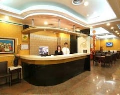 Hotel Golden Swallow (Hsinchu City, Taiwan)