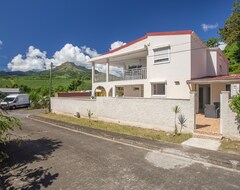 Toàn bộ căn nhà/căn hộ Alpinia - Appt Avec Piscine Partagée (Saint Pierre, French Antilles)