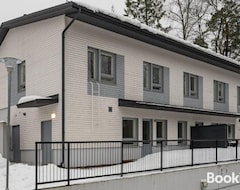 Hele huset/lejligheden Cozy And Peaceful Apartment (Espoo, Finland)