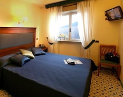 Khách sạn Hotel Del Mare (Sorrento, Ý)