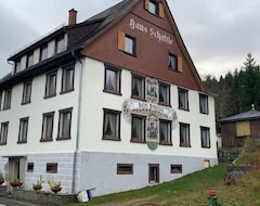 Khách sạn Hotel-Pension Schätzle (Triberg, Đức)