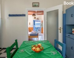 Tüm Ev/Apart Daire Blue Traditional Boathouse In Klima (Klima, Yunanistan)