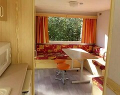 Khu cắm trại Camping Flower Le Martinet Rouge  - Mobil Home 3 Rooms 4 People (Brousses-et-Villaret, Pháp)