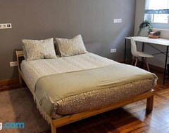 Casa/apartamento entero Amplio Piso A 750m De La Playa (Gijón, España)