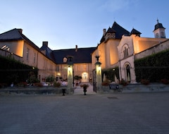 Hotel chateau de Pizay (Saint-Jean-d'Ardières, France)