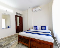 Khách sạn OYO 11328 Hotel Chandrika Residency (Kochi, Ấn Độ)