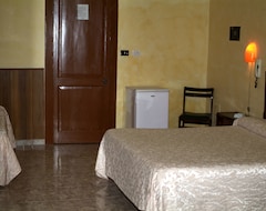 Khách sạn Hotel Touring (Messina, Ý)