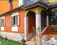 Toàn bộ căn nhà/căn hộ Il Giardino Delle Rose (Avezzano, Ý)