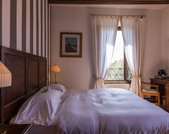 Otel Al Castello Resort (Sillavengo, İtalya)