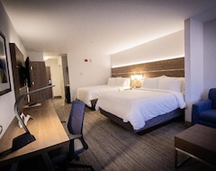 Holiday Inn Express & Suites - Boston South - Randolph, an IHG Hotel (Randolph, Sjedinjene Američke Države)