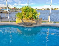 Hotel Lvcc Villa Eight Lakes - Oasis Of Relaxation At The Eight Lakes (Cape Coral, Sjedinjene Američke Države)