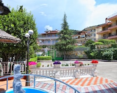 Hotel Europa (Vlorë, Albania)