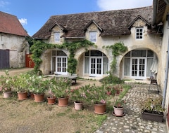 Toàn bộ căn nhà/căn hộ Cottage In An Old Farmhouse (Frémainville, Pháp)